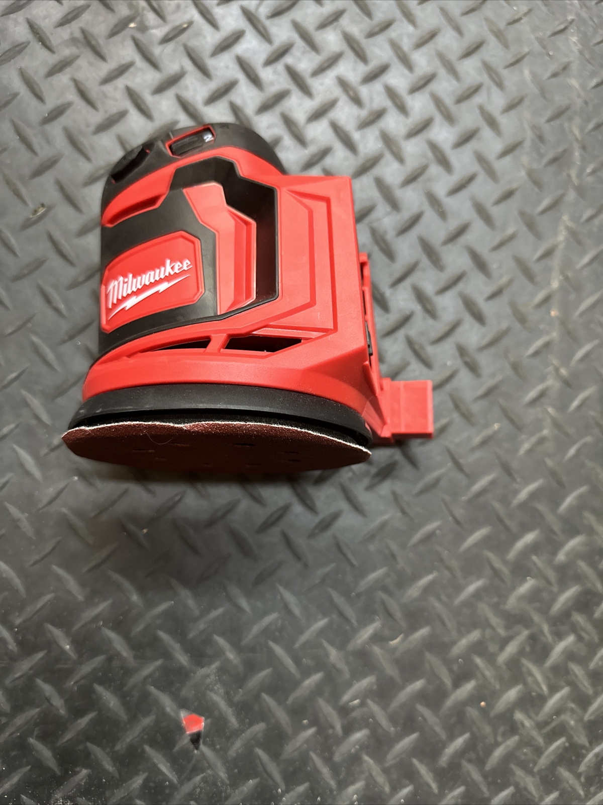 Milwaukee M18 2648-20 Random Orbit Sander (Tool Only) gallery