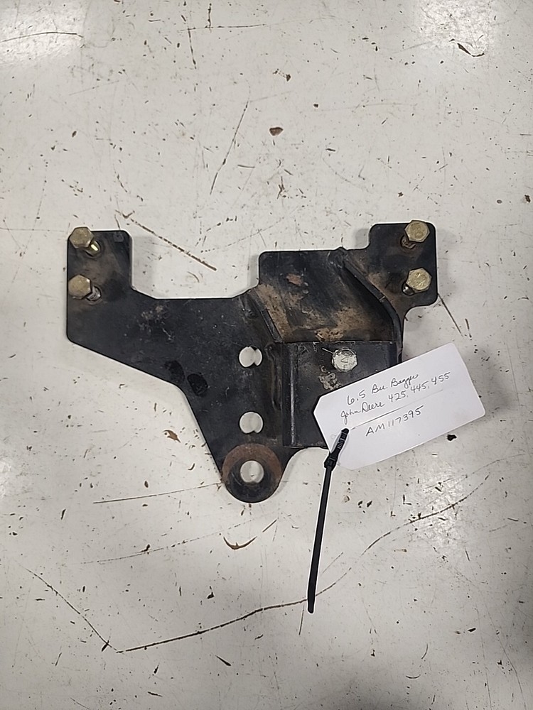 JOHN DEERE OEM 6.5 BU BAGGER BRACKET 425, 445, 455 AM117395 C2B