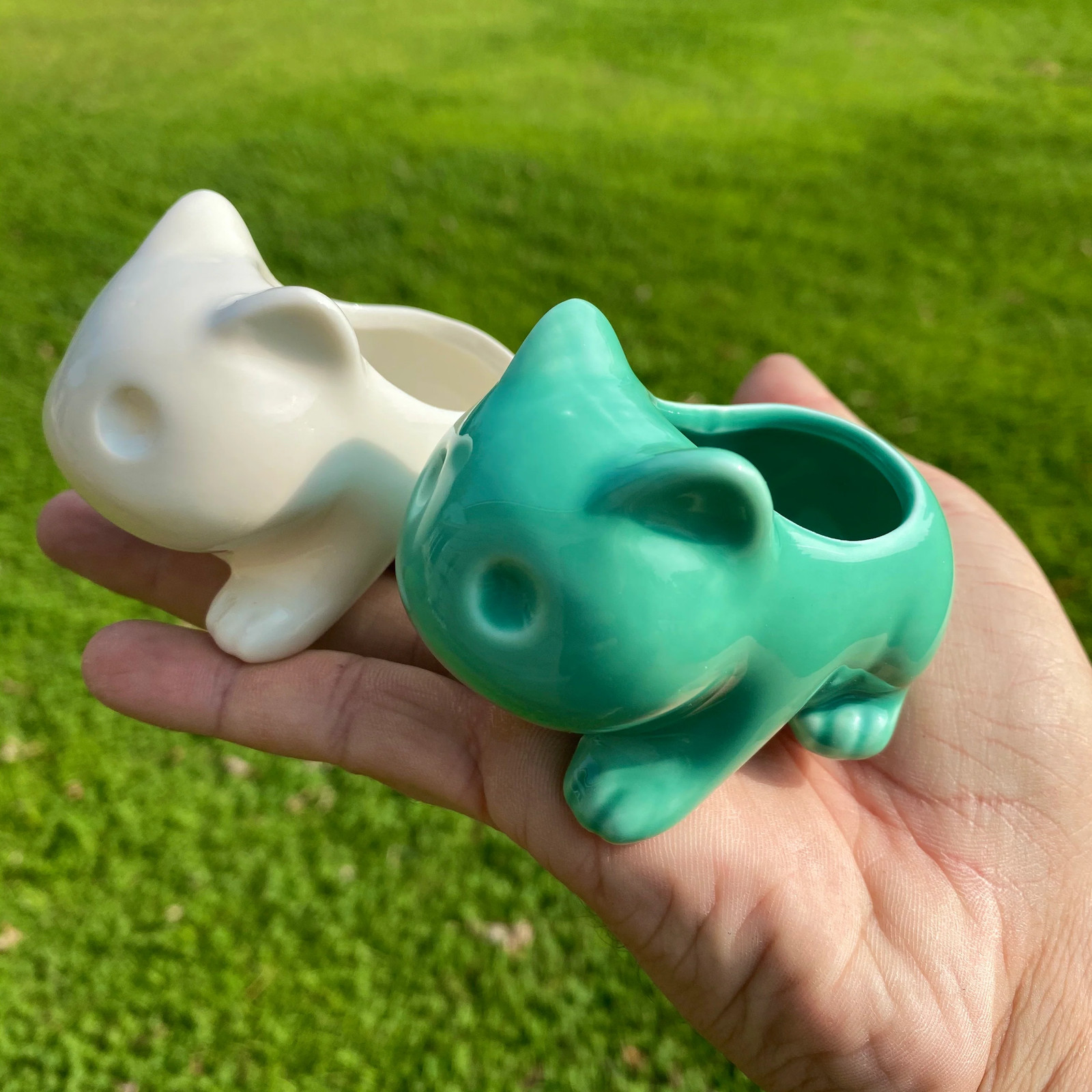Bulbasaur Planter br (Includes Drainage Hole For Non Air Plants) gallery