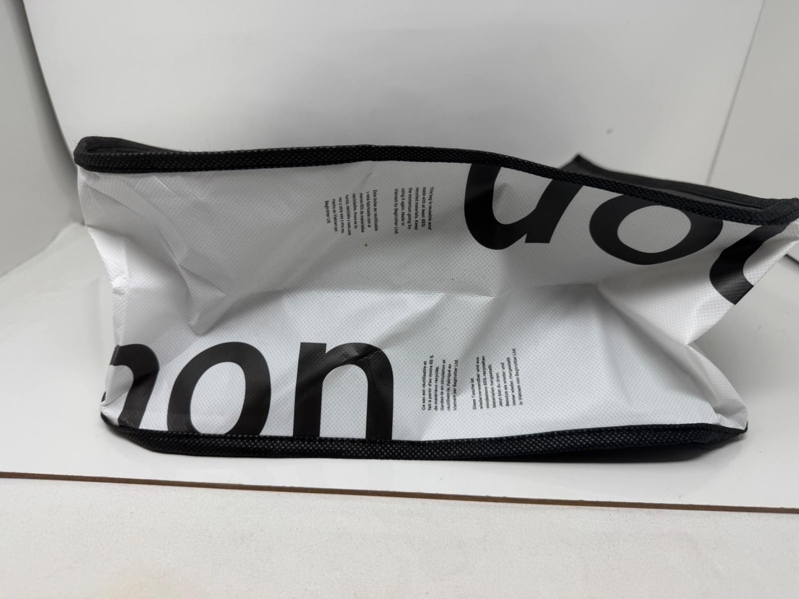 Lululemon Reusable Shopping Gift Bag Yoga Tote Black 14"x16"X6" gallery