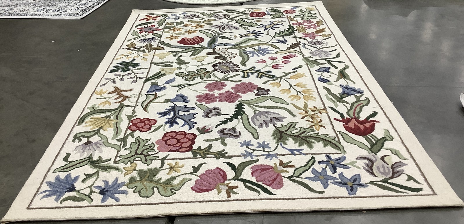 IVORY / GREEN 6'-0" x 9'-0" Back Stain Rug, Reduced Price 1172683214 HK335A-6 gallery