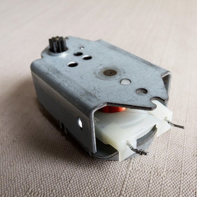 MECHANICAL TIMER REPLACEMENT MOTOR INTERMATIC WG-2030 120VAC/60 Hz 1/60 RPM gallery
