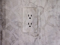 Trufig Flush Mount Duplex Electrical Outlet White 120V 15A Wall Matte Finish