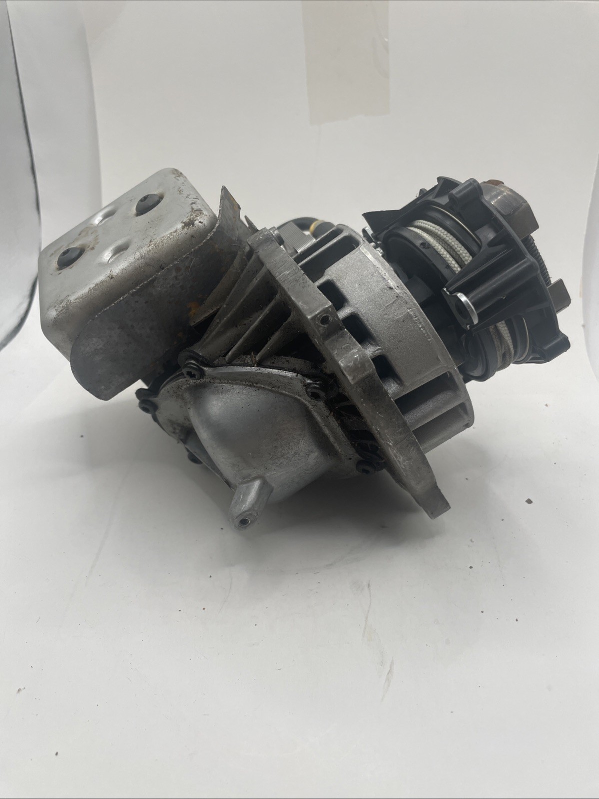 Ryobi String Trimmer SS26 RY28040 Engine - Used & Untested - Not Locked Up gallery