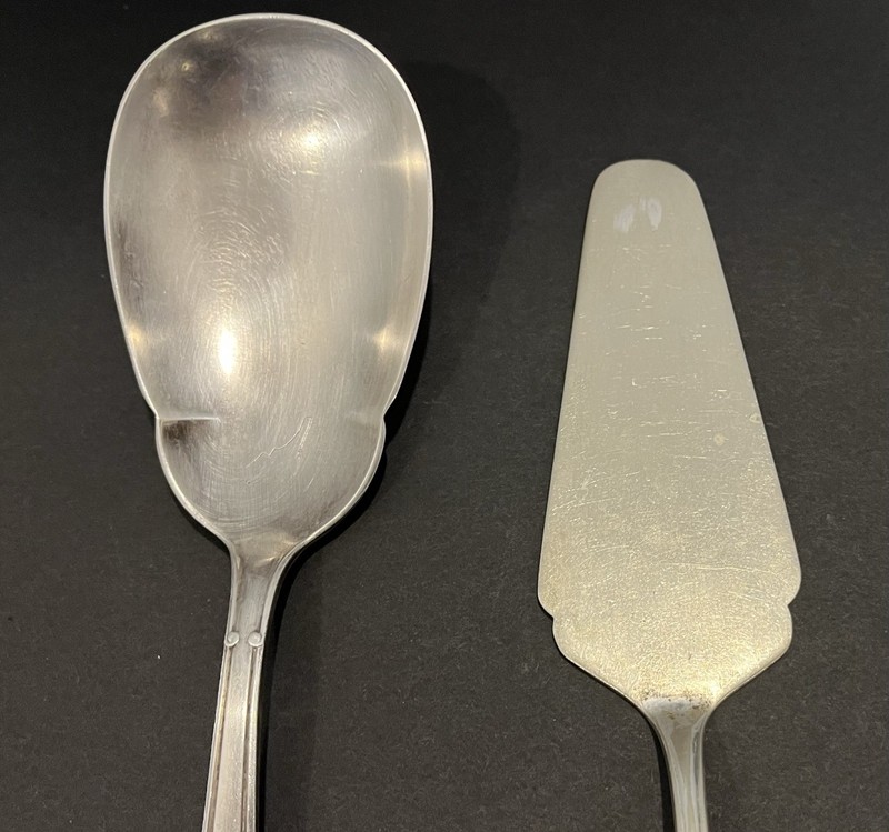 Vintage Wellner Two Piece Serving Set Silver Plate Spoon and Pie Server 90 Mark gallery