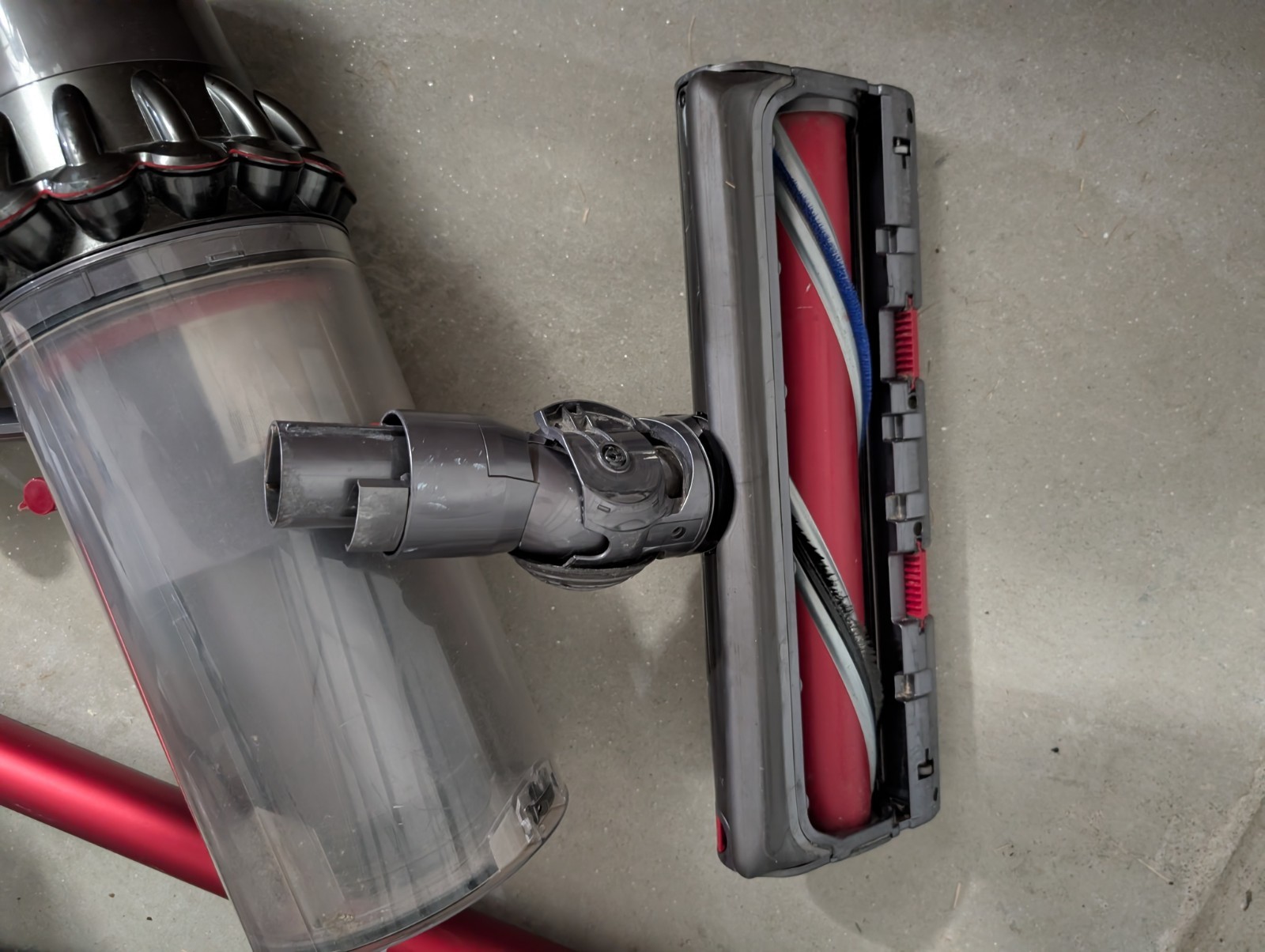 Dyson Outsize Total Clean Cordless Stick Vacuum Cleaner - Nickel/Red gallery