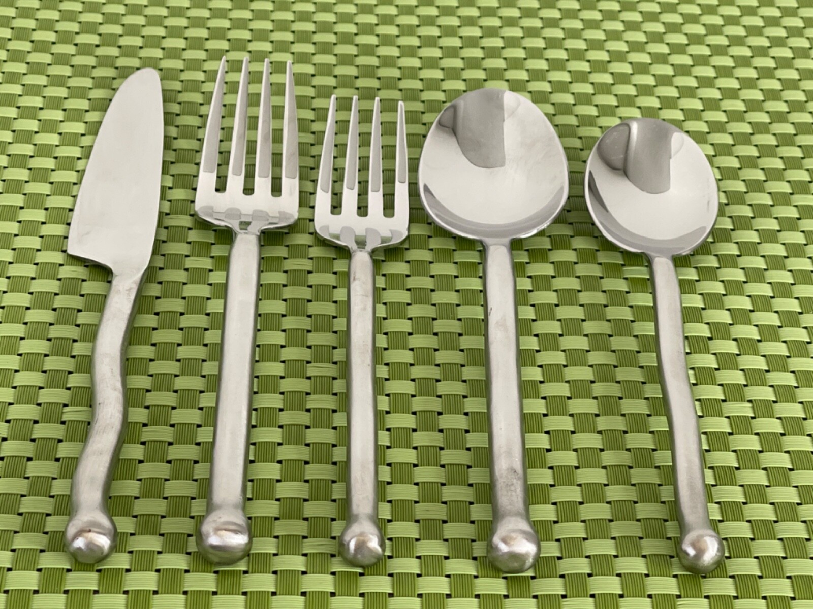 Gourmet Settings EXOTIQUE PLATINUM Stainless Wavy Smart Choice Flatware B71G gallery