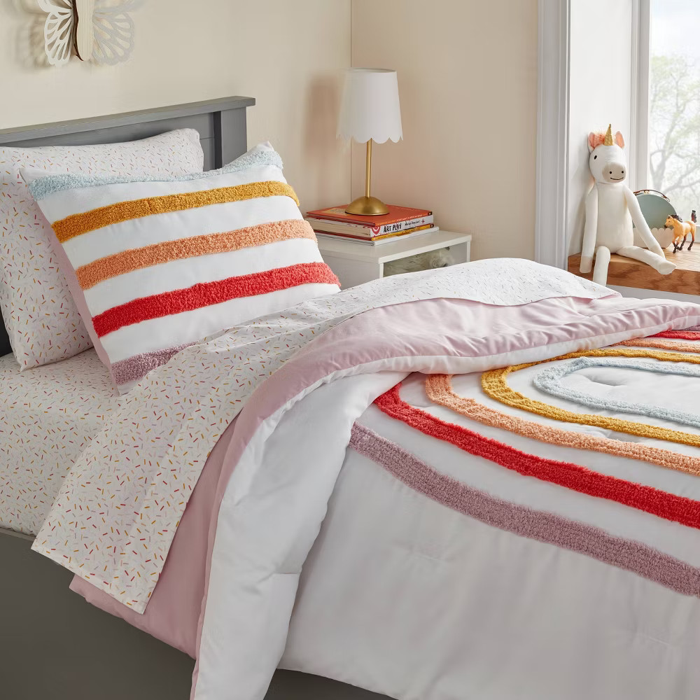 Full/Queen Kids' Comforter Set Placed Rainbow - Pillowfort gallery