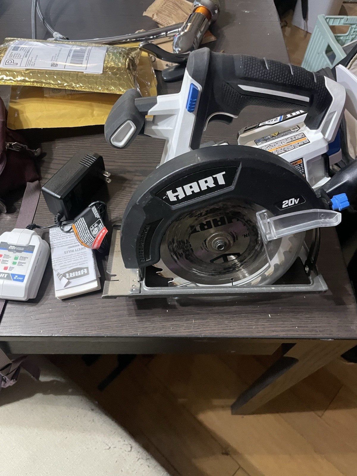 Hart HPCS01 Cordless Circular Saw (with New Charger And Battery) gallery