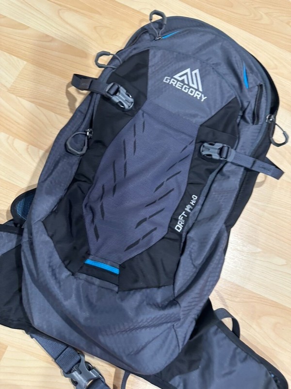 Gregory Drift 14 H2o - Eclipse Black Hydration Pack With Bladder Gray 2