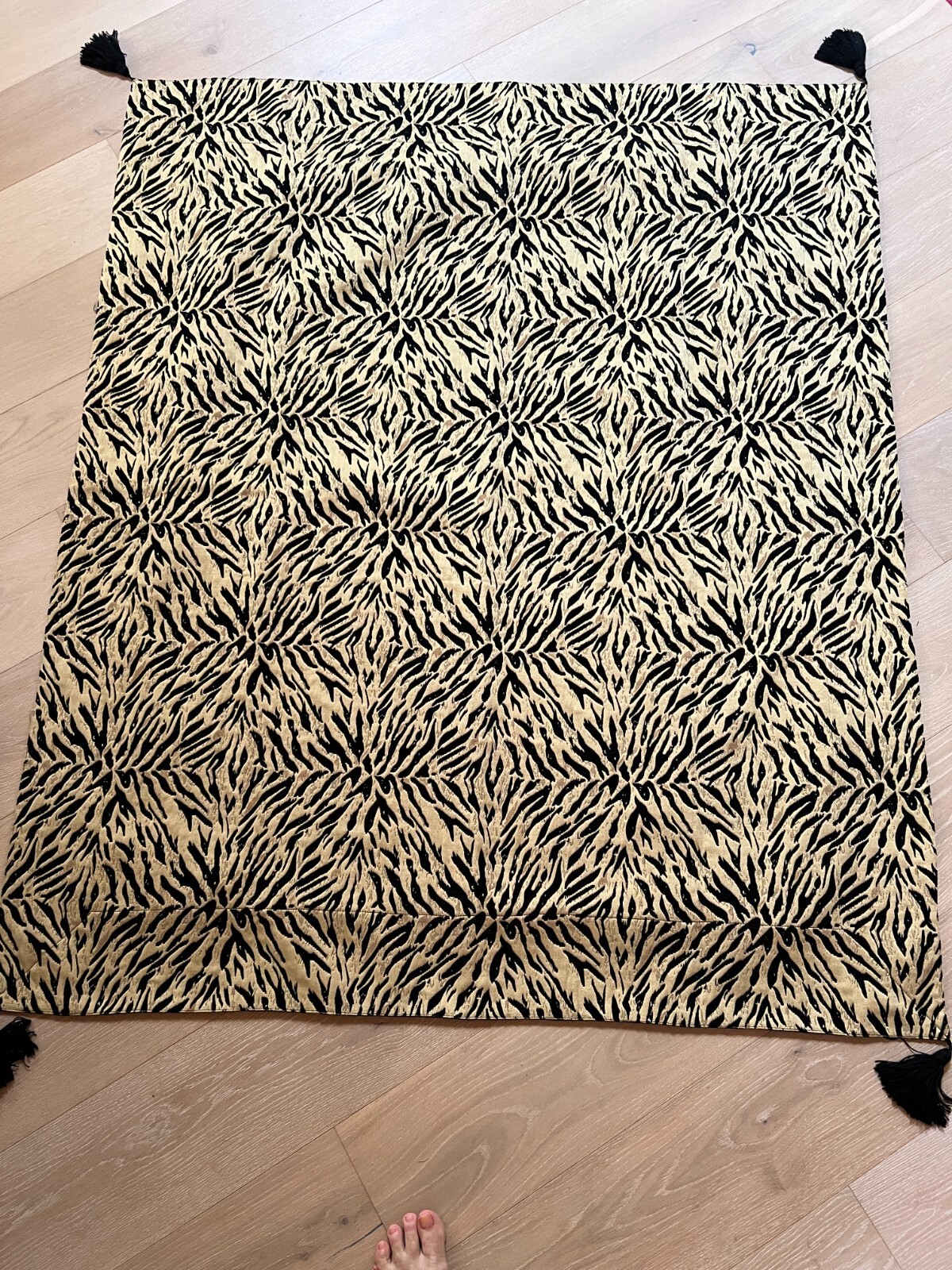 Animal Print Throw/Table Cover Lined with Fringes STUNNING gallery