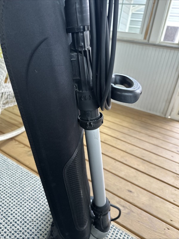 Oreck Elevate Command UK30200PC Bagged Upright Vacuum Lightweight - Works Great gallery