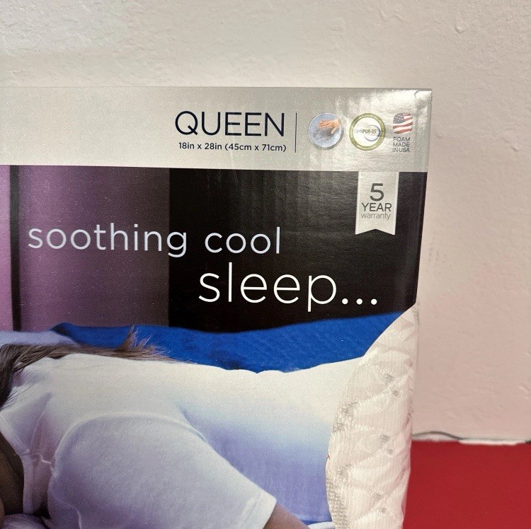 Novaform Comfort Grande Plus Gel Memory Foam Pillow Queen 18x28in New In Box gallery