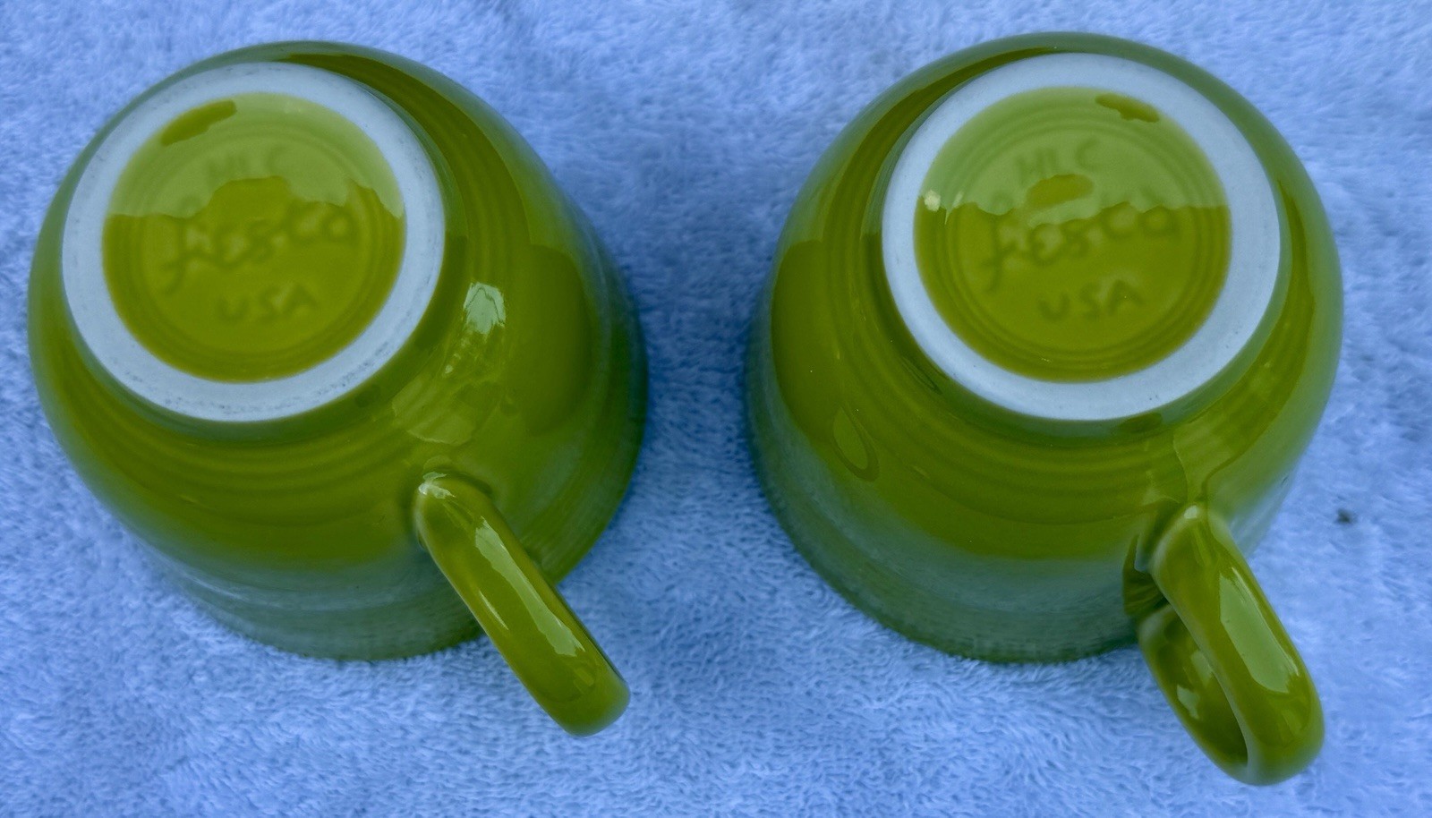 (2) Fiestaware Light Green Tea Cups Homer Laughlin 7-3/4 Ounces Mug EUC Fiesta gallery