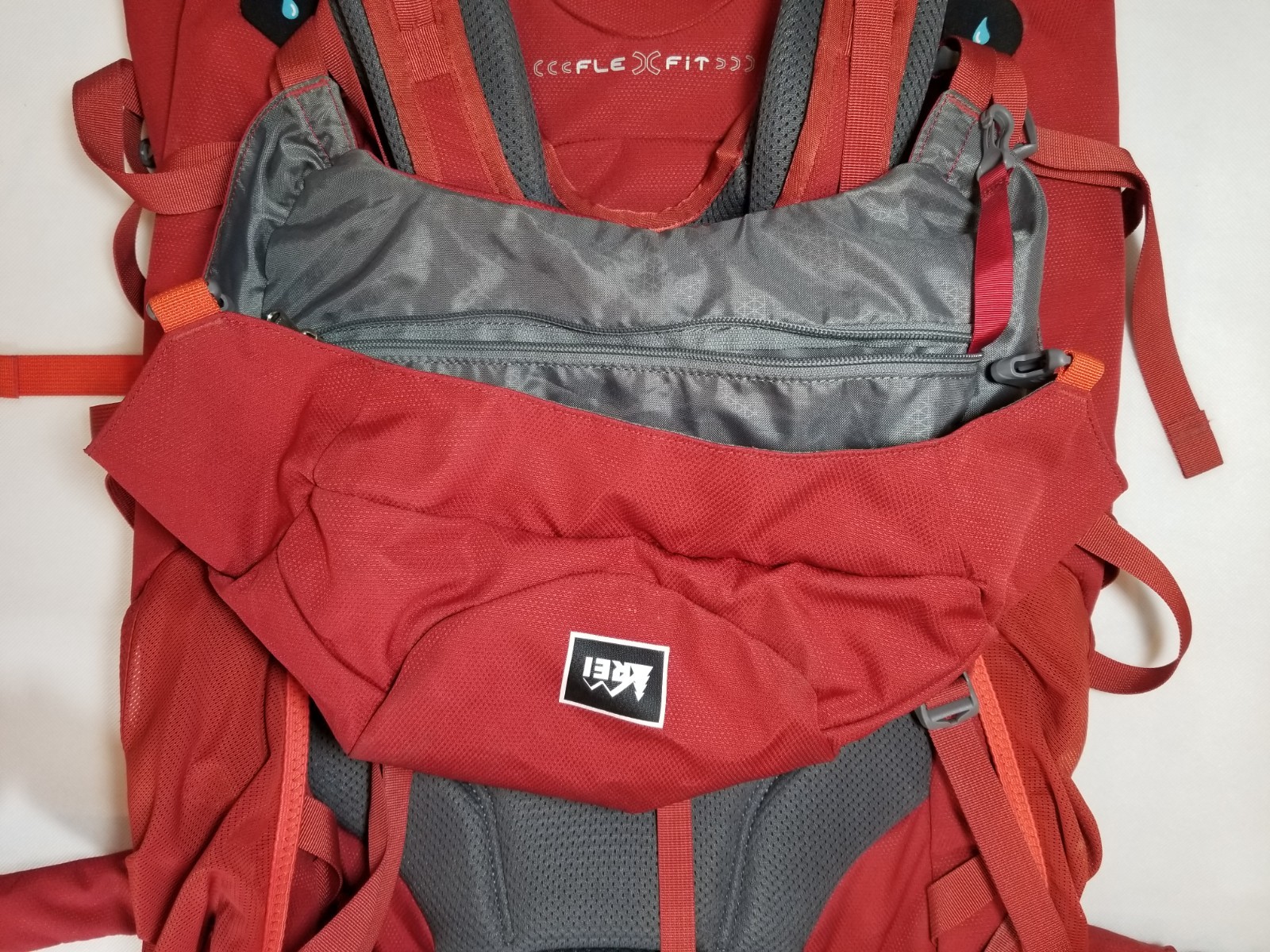 REI Yosemite 75 Hiking Backpack CCFLEXFIT - Red/Gray 3