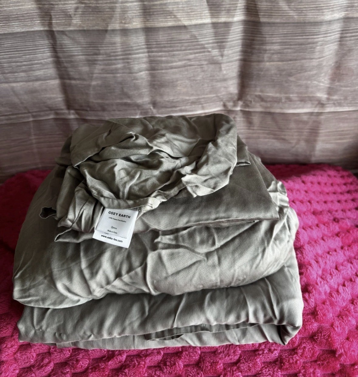 Cozy Earth Queen Size Bamboo Sheet Set gallery