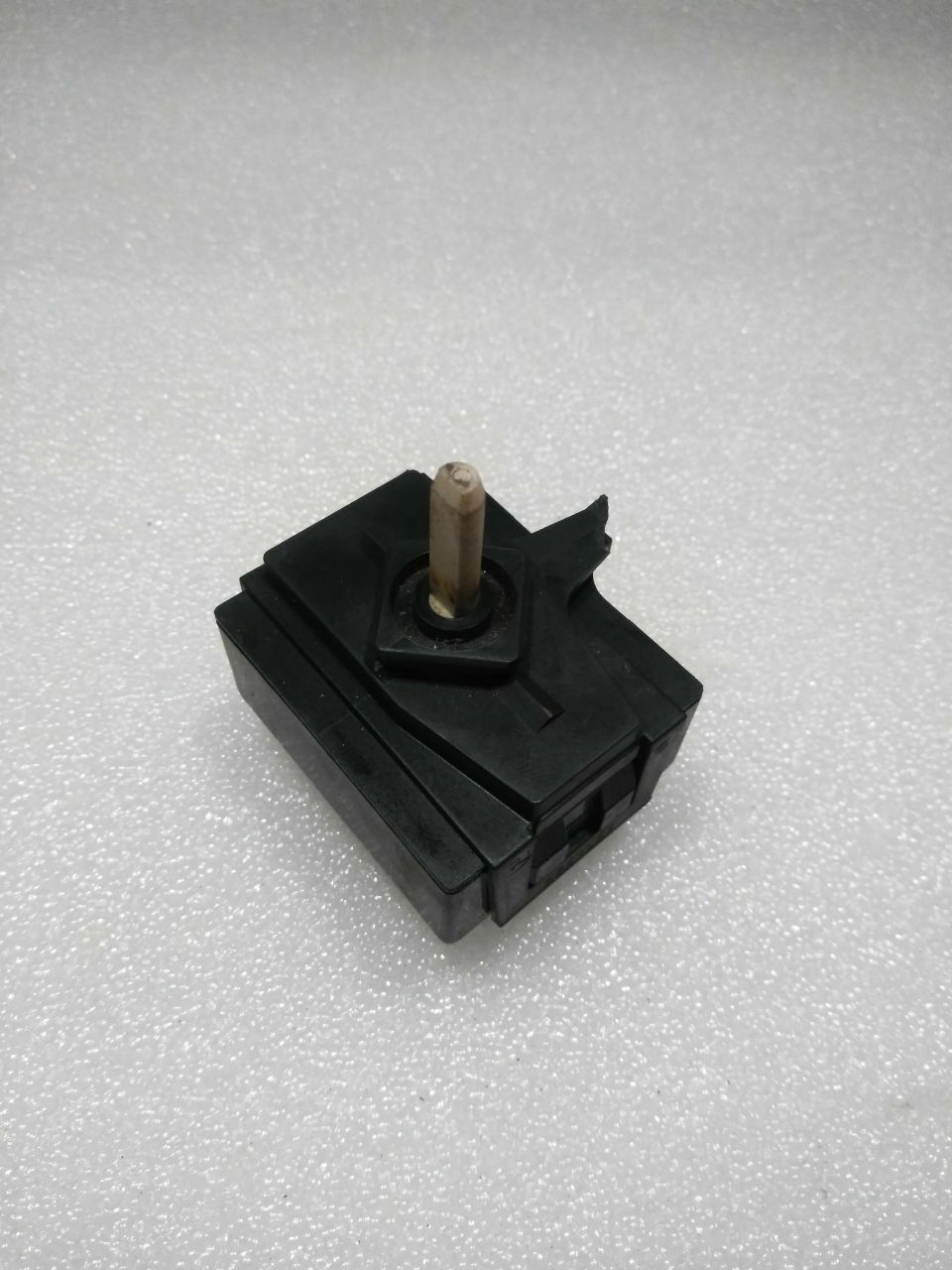 Washer Cycle Switch, Rotary Selector For Whirlpool Kenmore P/N: 3954573 [USED] gallery