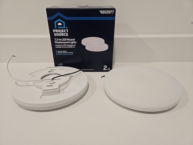 Project Source 7.5-in LED 2 Pack Flushmount Light White Finish 750 Lumens gallery