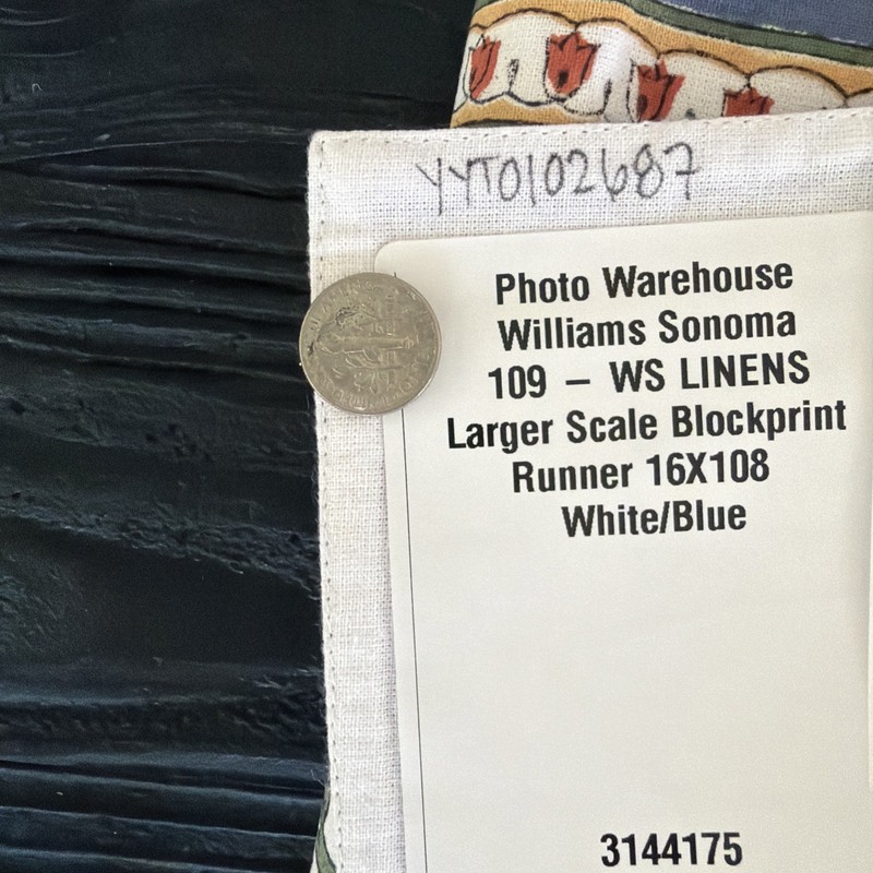 Williams Sonoma Large Scale Block Print Table Runner 16" x 108" New Sample Read gallery
