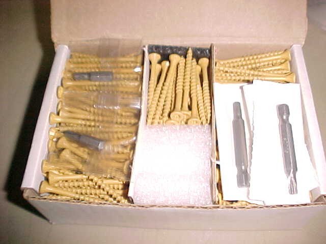 2-1/2 lbs #8 X 2" Tan Deck Plus Exterior Wood Screws With 2-1" & 2-2" T-25 bits gallery