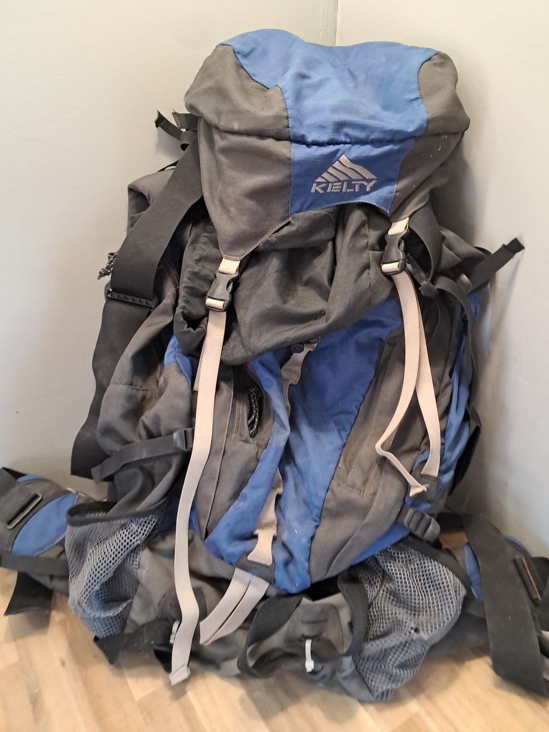 Kelty Pack Trail Series Internal Frame Blue Hiking Backpack  3