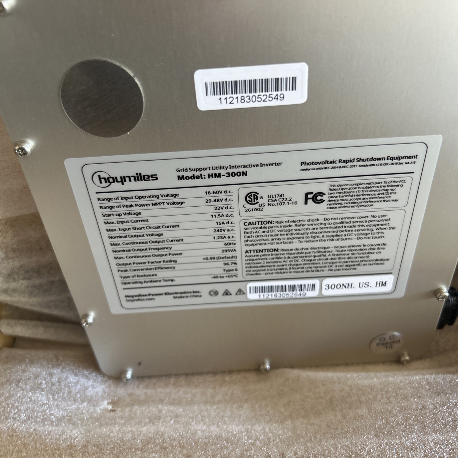 Hoymiles HM-300N Grid Support Interactive Inverter Microinverter 1:1 New In Box gallery