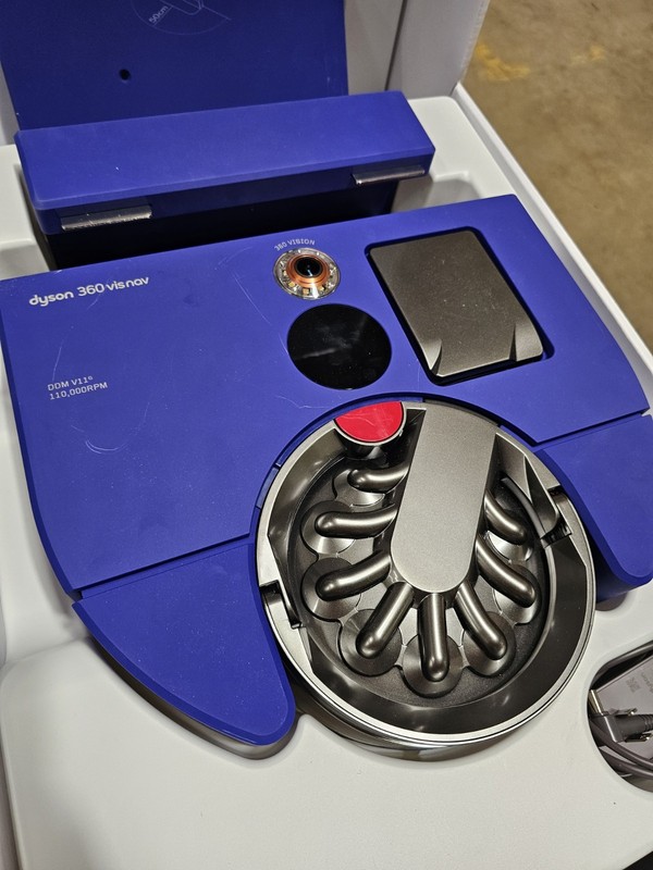 Dyson Robotic Vacuum with SmartNavigation gallery