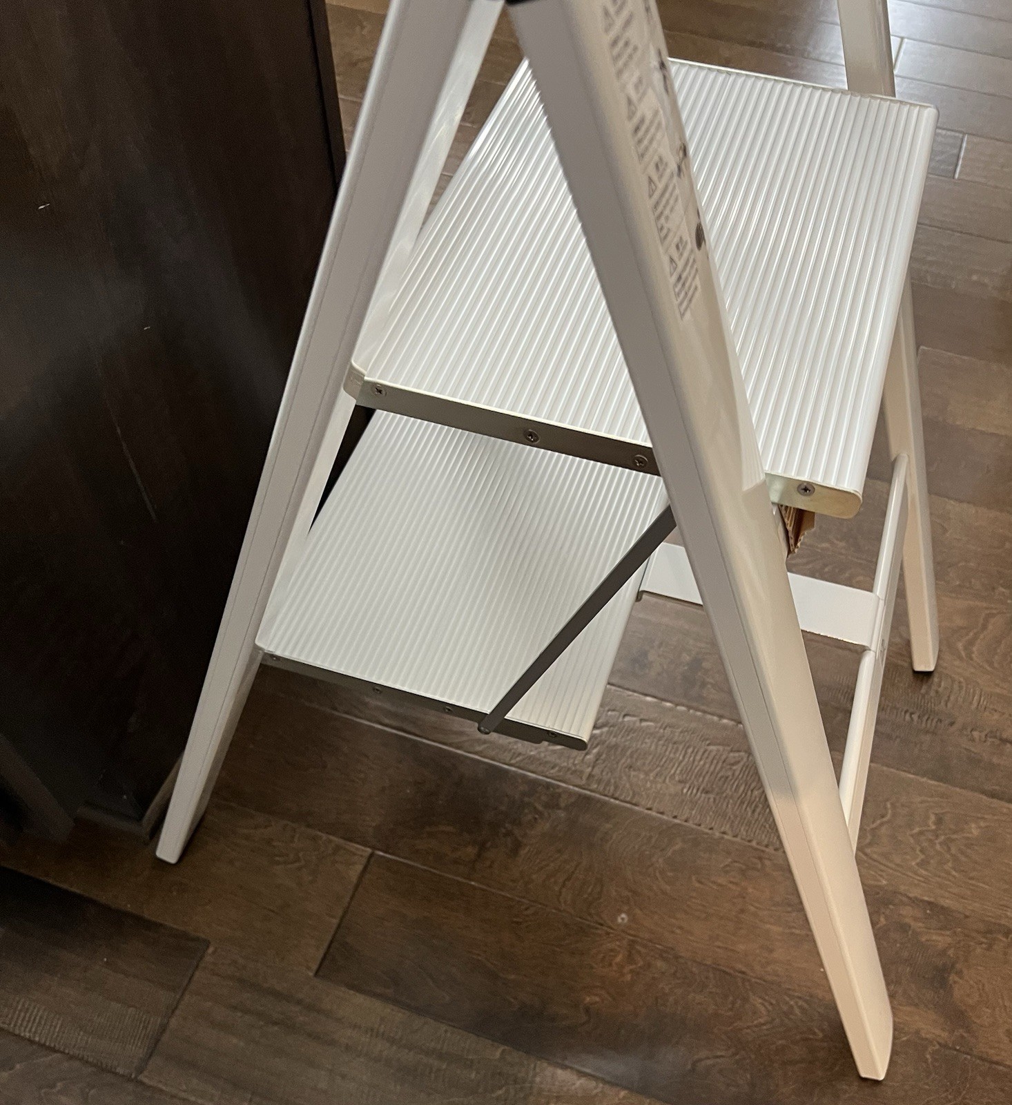 HASEGAWA SLIM 2 STEP LADDER~White~Read gallery