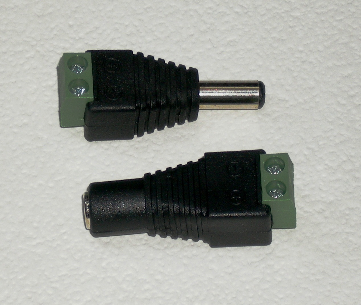 2 SETS ADAPTER TERMINAL BLOCK ACCESSORIES 2.1 X 5.5 BARREL CONNECTOR 12 VOLTS DC gallery