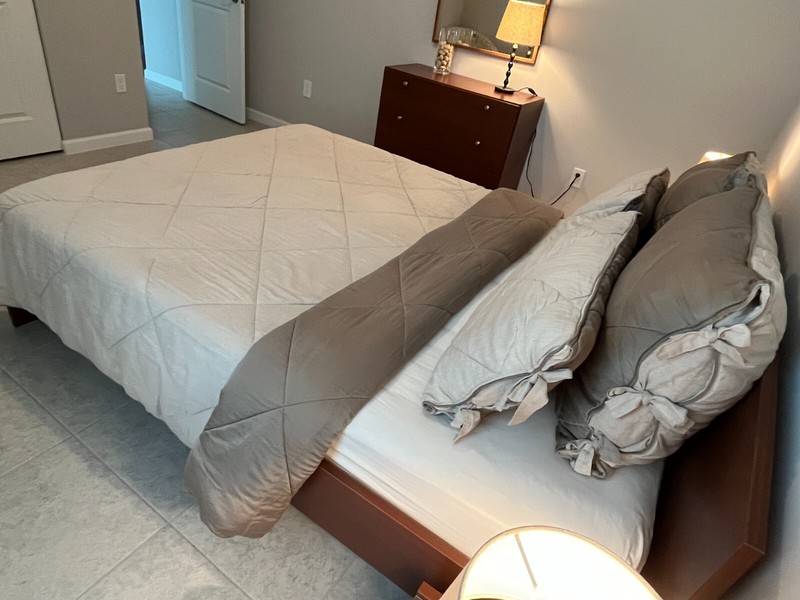 POTTERY BARN LINEN SILK BLEND COMFORTER & SHAMS 5 PIECE SET PRE-OWNED gallery