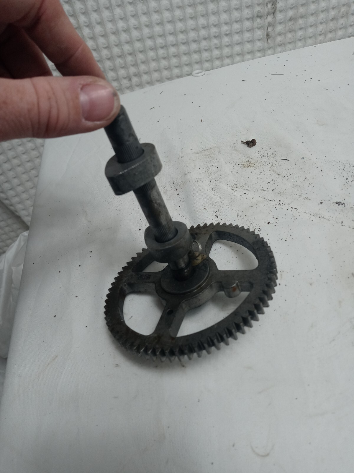 Briggs & Stratton Camshaft 793880 gallery