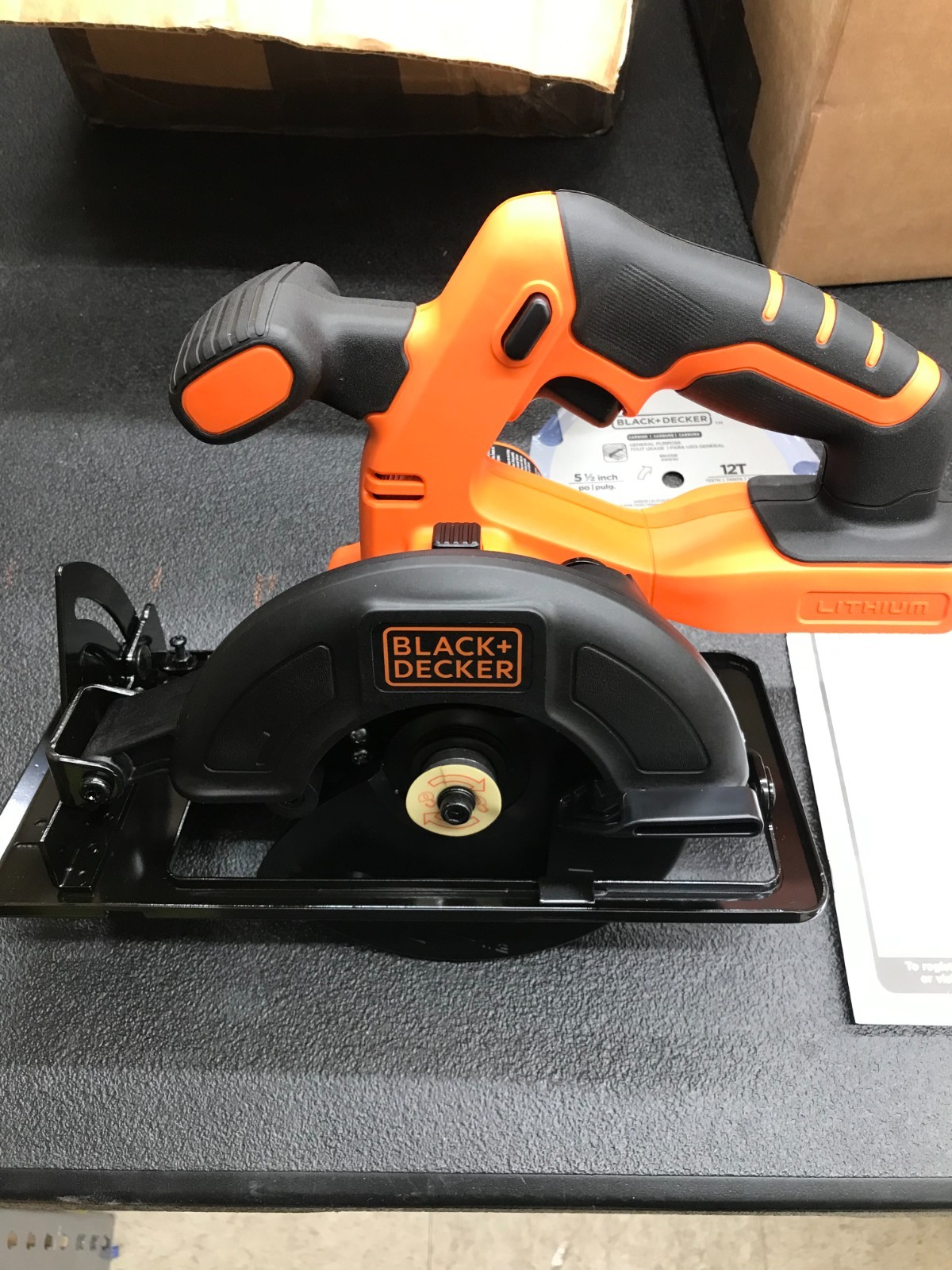 BLACK+DECKER 20V MAX* 5-1/2 In. Circular Saw - BDCCS20 gallery