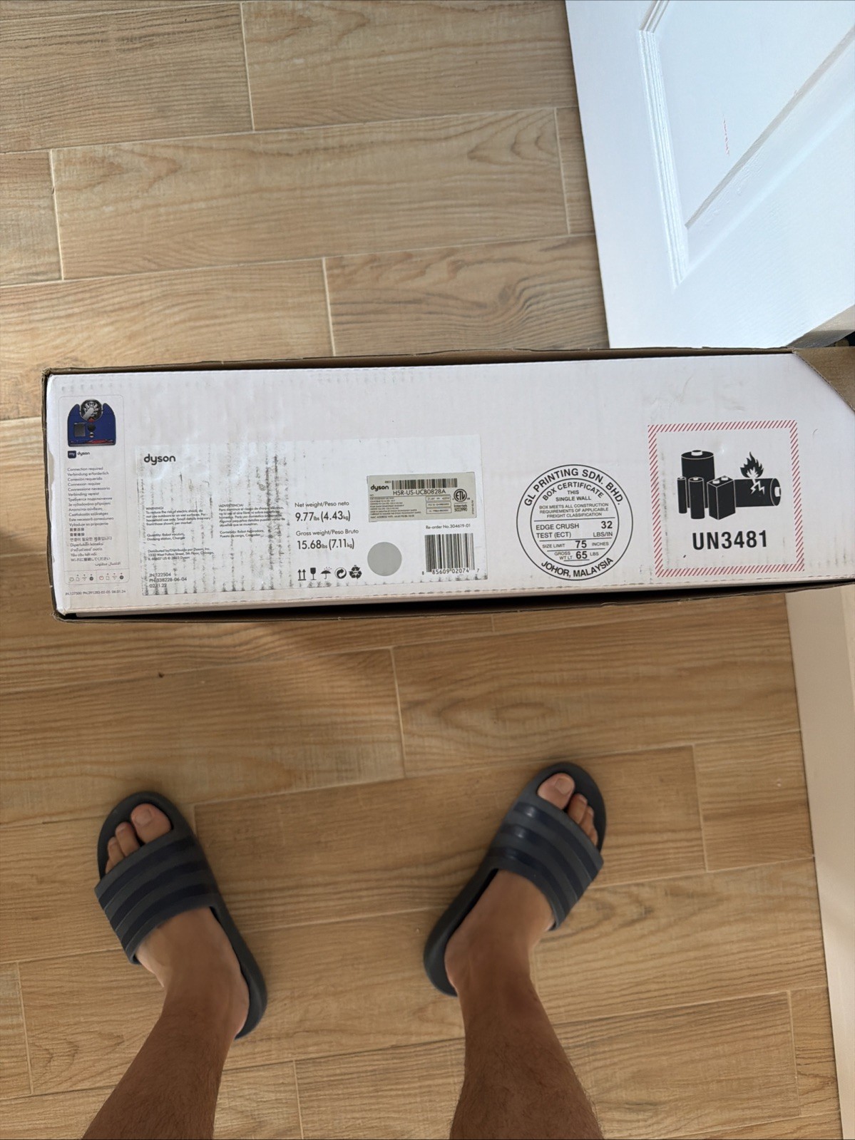 Dyson 360 Vis Nav Robot Vacuum Cleaner - New Sealed! gallery