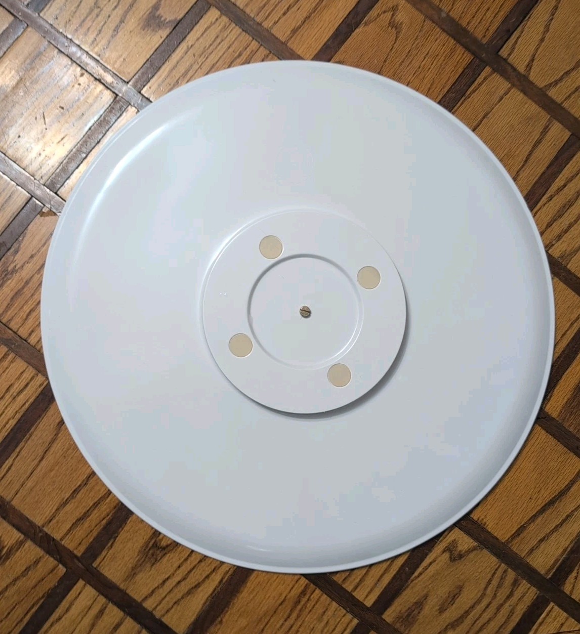 TOMMY BAHAMA SEA SHELLS MELAMINE SPINNING LAZY SUSAN SERVER 18” BLUE/WHITE gallery