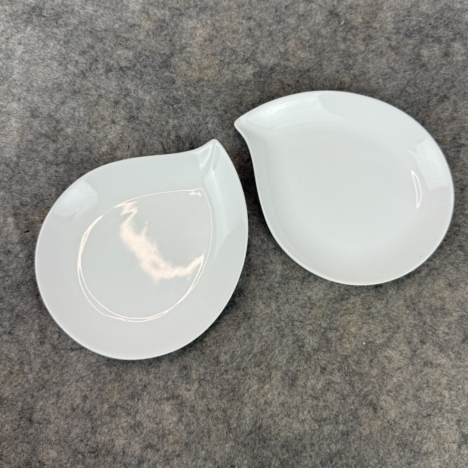 Pair Crate Barrel Rain Drop Shaped White Porcelain Tapas Dessert Plates 6" gallery