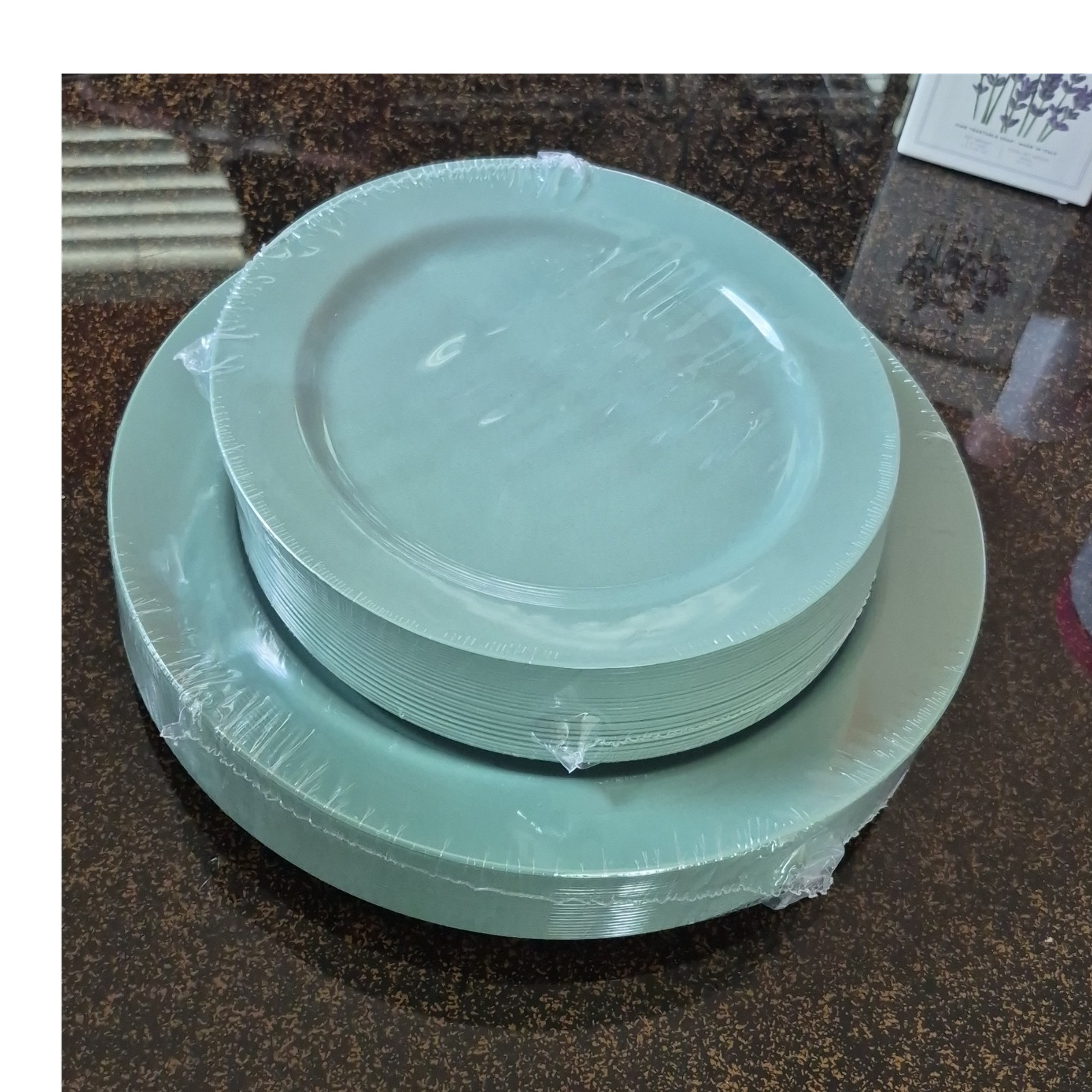 Green Plastic Disposable Party Plates Set Solid Plain for Adults gallery