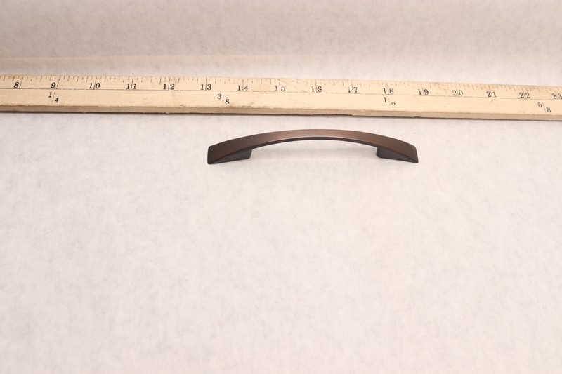 Richelieu Arch Pull Brushed Oil-Rubbed Bronze 3-7/9" Center BP82196BORB gallery