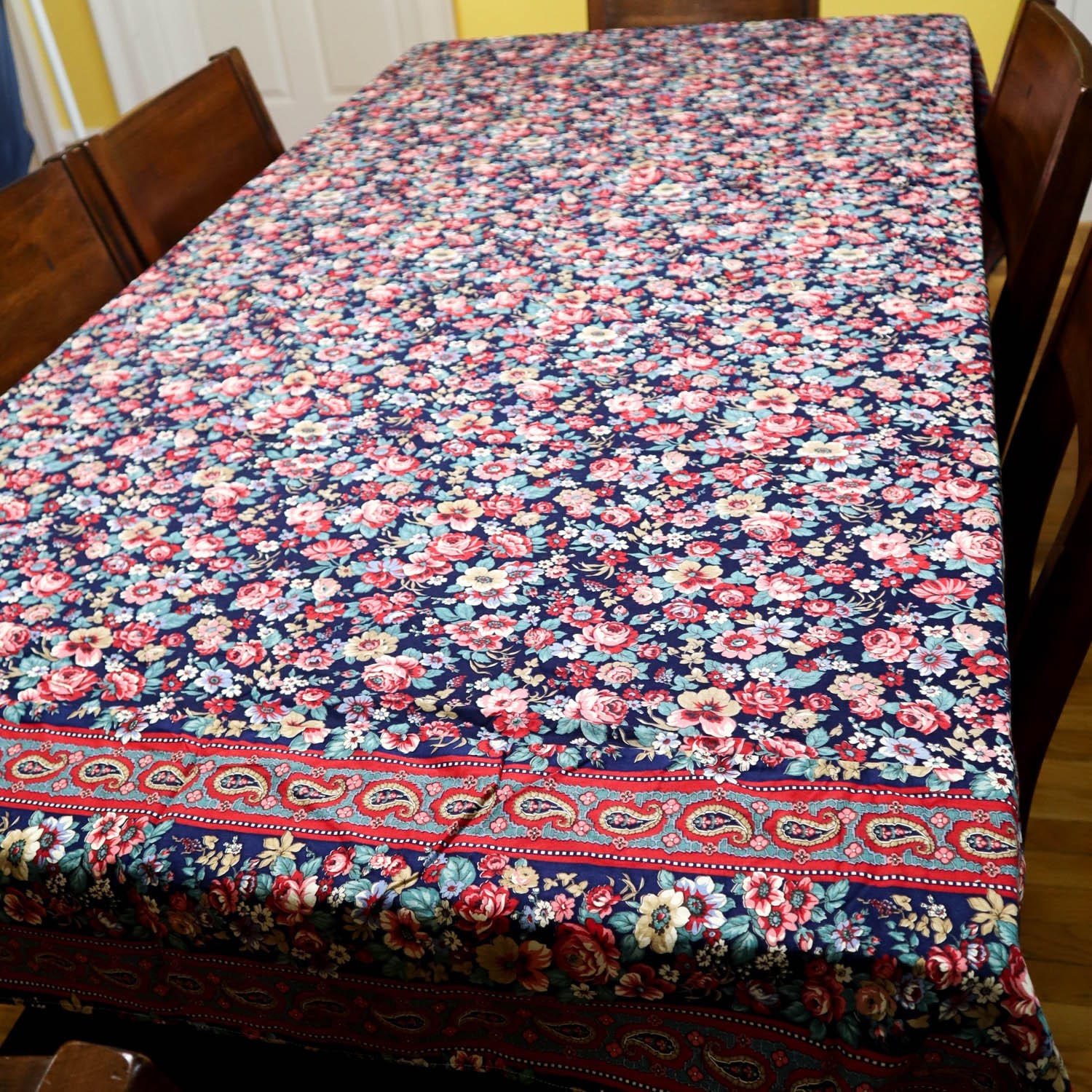 Large Floral & Paisly Rectangle Tablecloth Cotton Blues & Pinks 100"x62" Cottage gallery