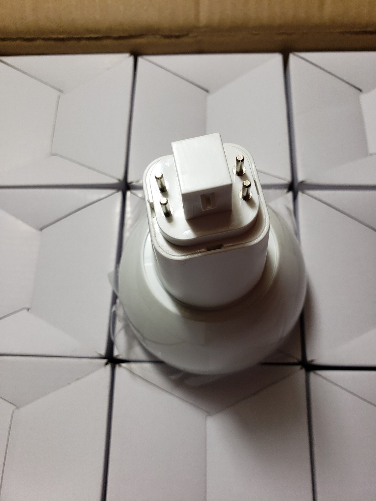 CFL Socket G24Q LED Shape BR30 5000K non-dimmable Light Bulb gallery