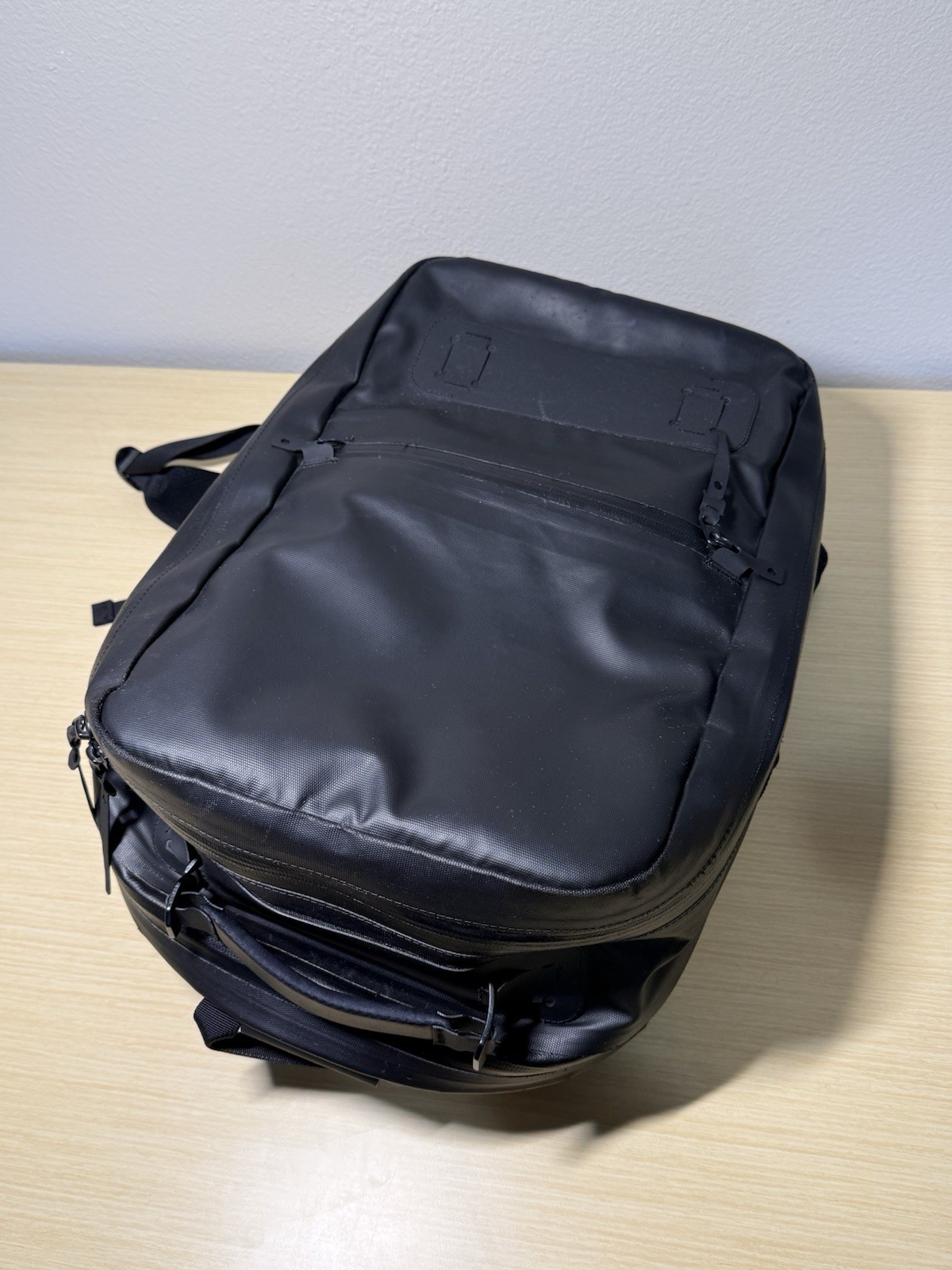 Black Ember Citadel R2 backpack (Jet Black) 5