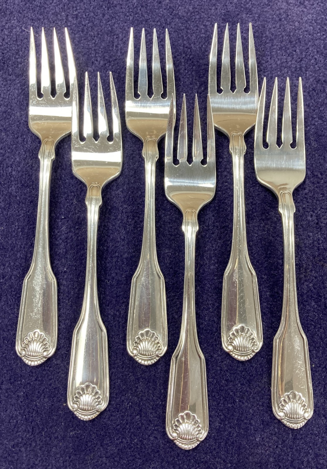 LOT OF 6: Oneida CLASSIC SHELL silver plate Community Salad, Desert forks 5 5/8" gallery