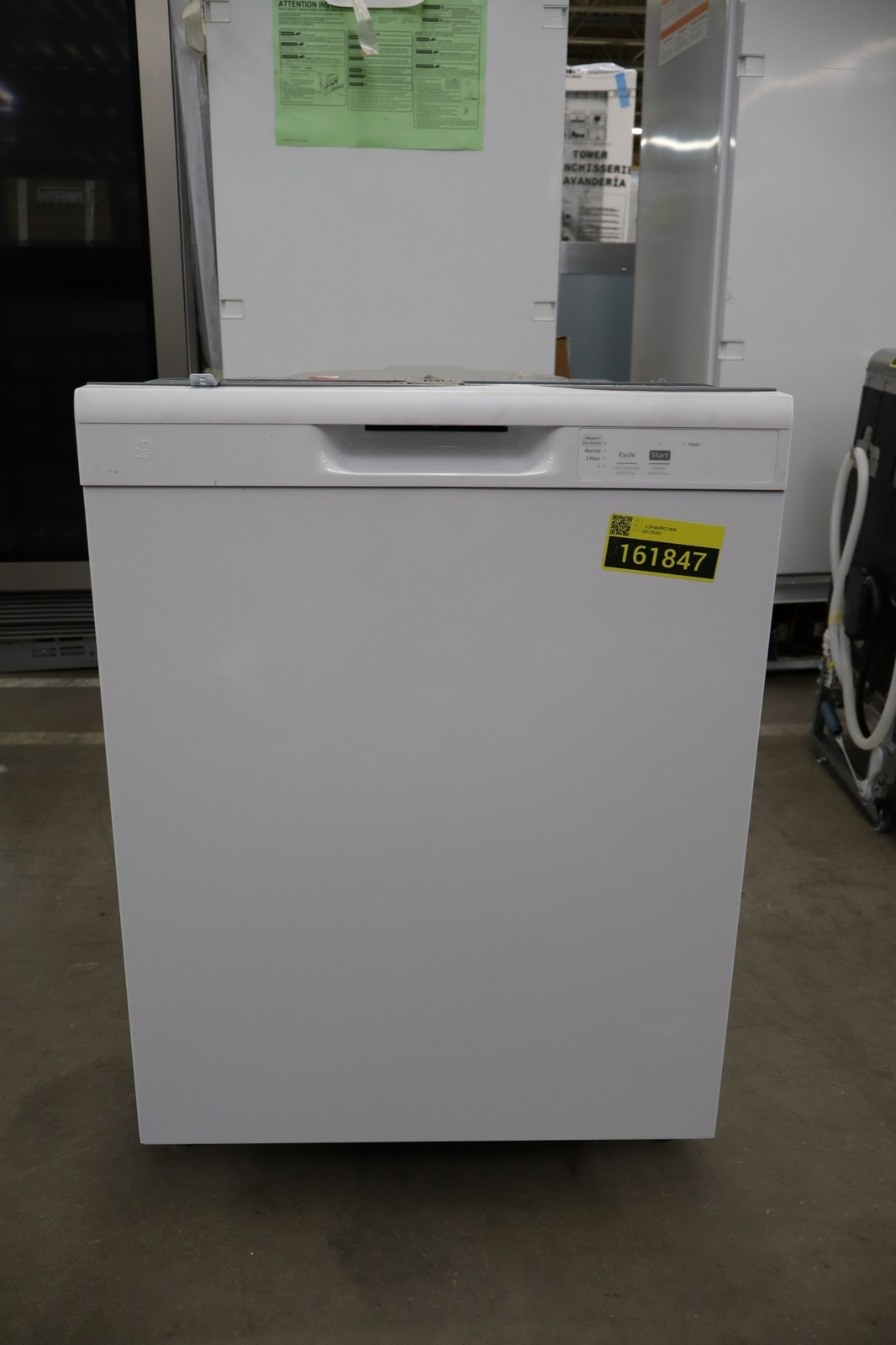 GE GDF460PGTWW 24" White Front Control Dishwasher NOB #161847 gallery