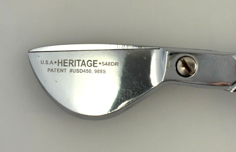 Heritage Cutlery 7'' Duckbill Napping Shear with Ambidextrous Handles - 548DR gallery