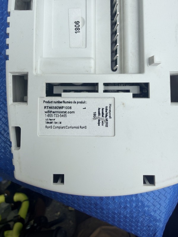 Honeywell Digital Programmable Wifi Thermostat RTH6580WF1006 gallery