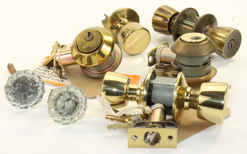 Lot of Random Keyed Entry Door Knobs Deadbolts Brass Crystal Lori Schlage Parts gallery