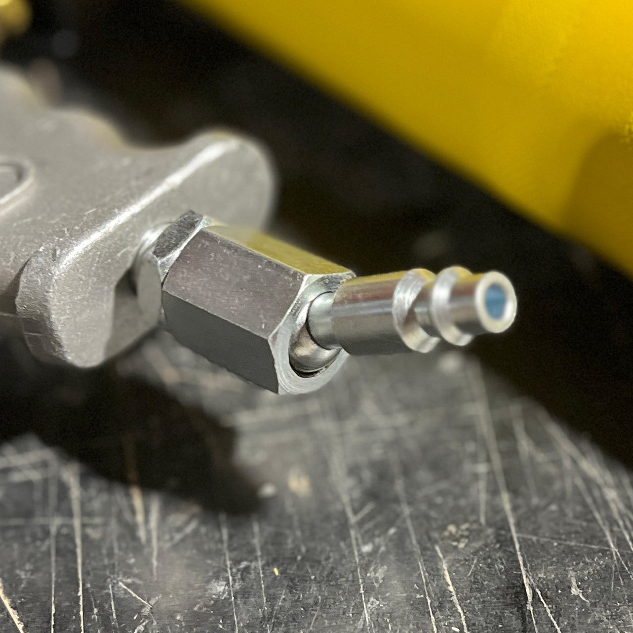 LockNFlate 360° Swivel Air Plug gallery