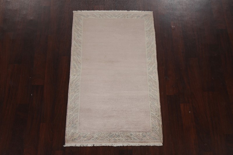 Bordered Exquisite Handmade Wool Nepalese Indian Accent Rug 3x5 ft. gallery