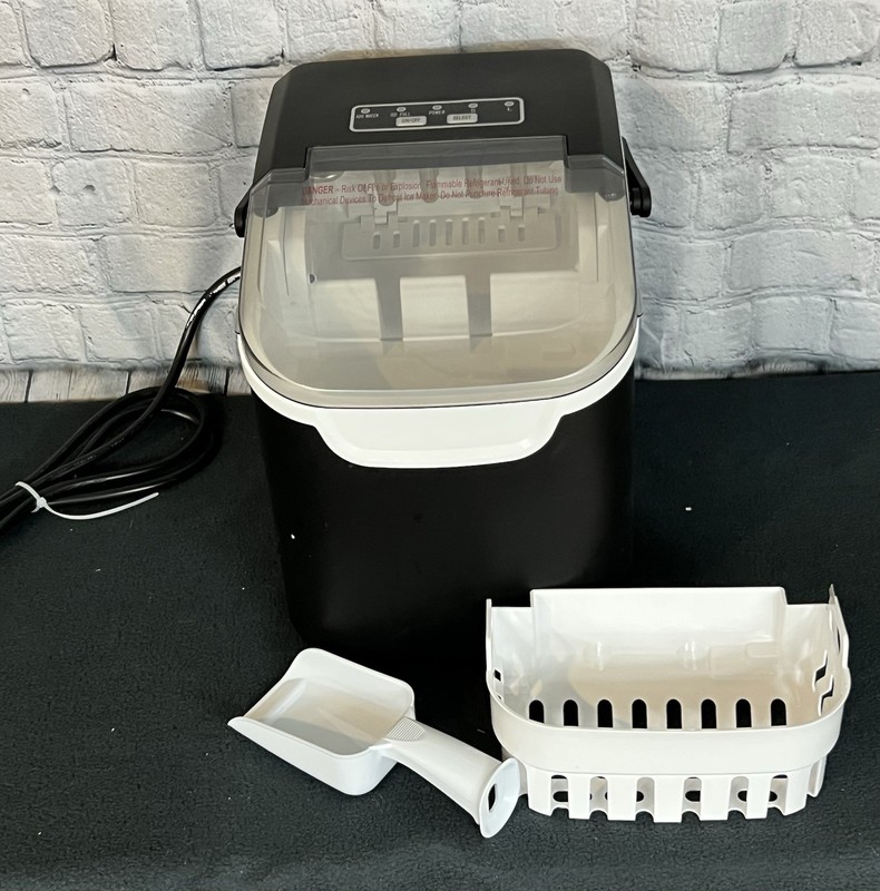 Countertop Ice Maker Machine, 8 Ice Cubes In 6 Minutes! 26 Lbs/day, Tested gallery