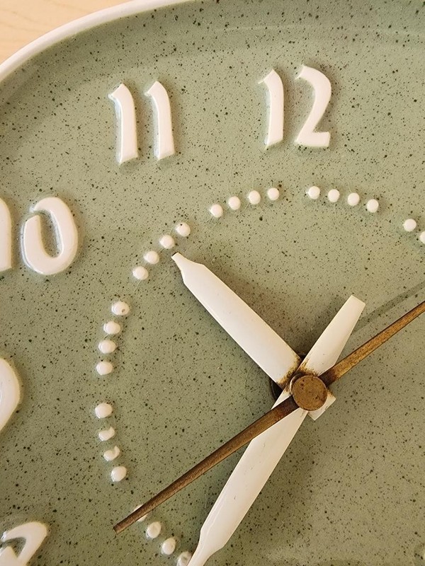 Russel Wright General Electric vtg Ceramic Wall Clock Meadow Green WORKS gallery