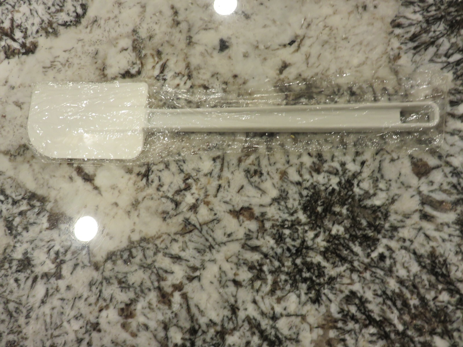 Rubbermaid Commercial Cold Baking Cooking Spatula 13-1/2’’ White # 1905 NEW/Seal gallery